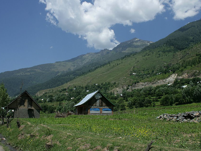 Gagangir Tourist Village